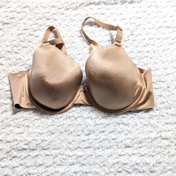 Secret Treasures Other - Secret Treasures Size 38C Full coverage Lightly Lined Bra
